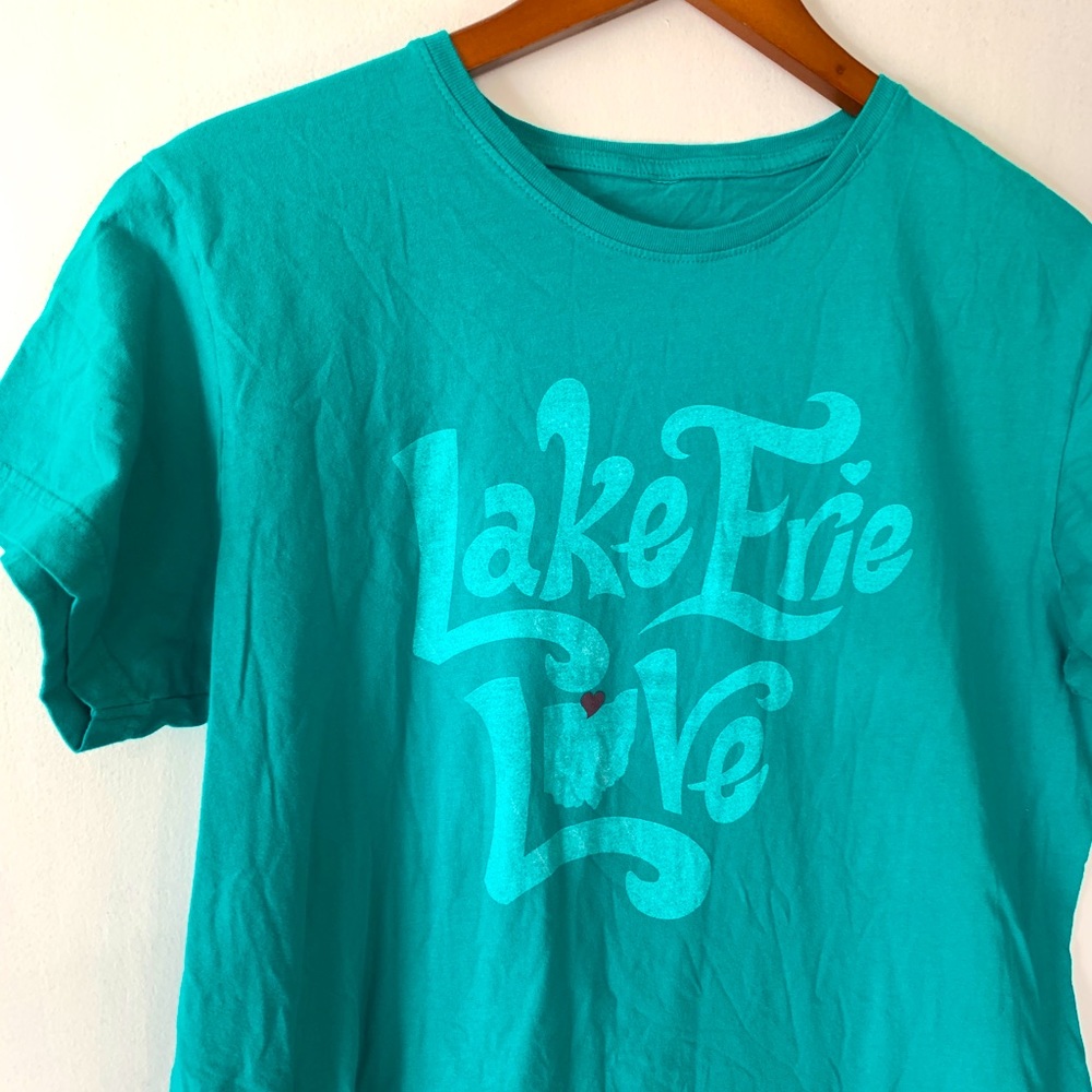 Lake Erie Love vintage inspired logo t-shirt